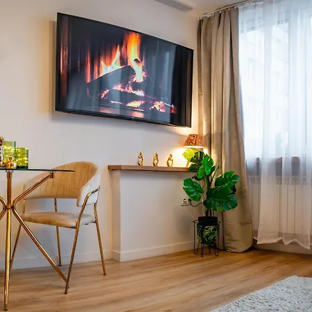 Atlas Design 2x Apartment Warsaw